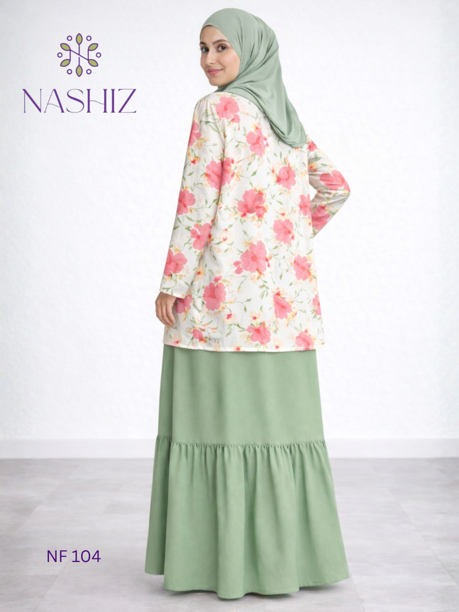 Short Floral Top With Inner