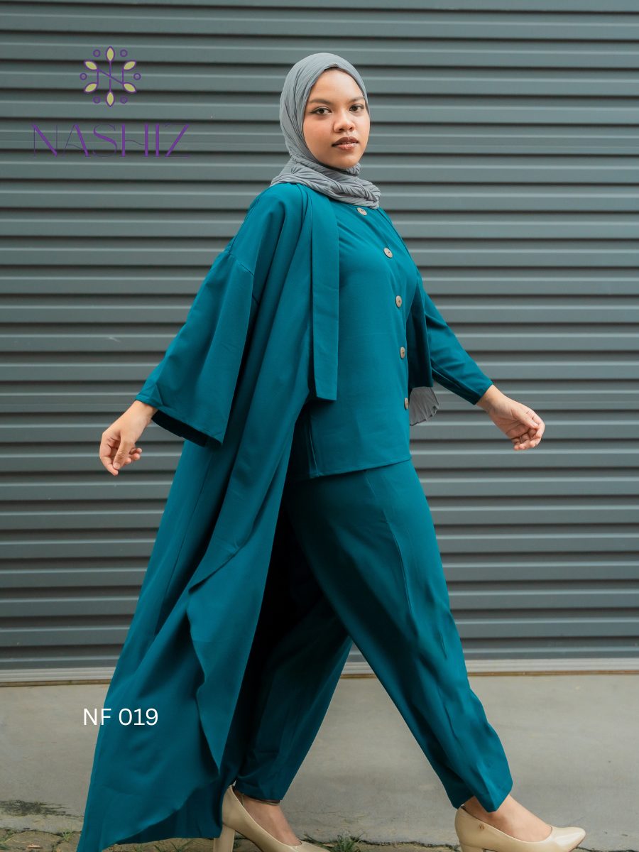 3pc Set With Buttoned Inner Pants